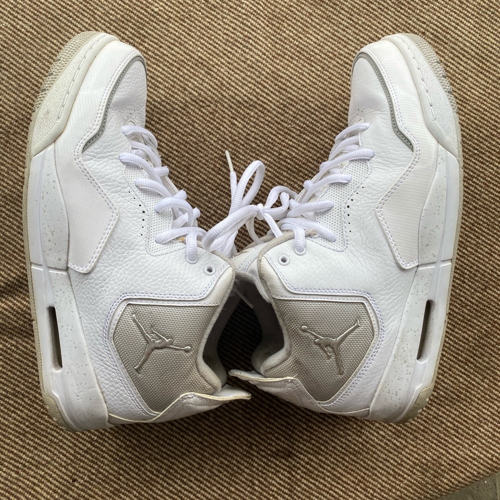 Air Jordan Courtside